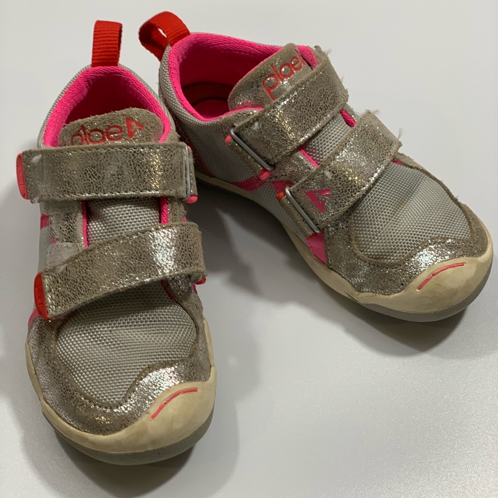 Plae Shoes